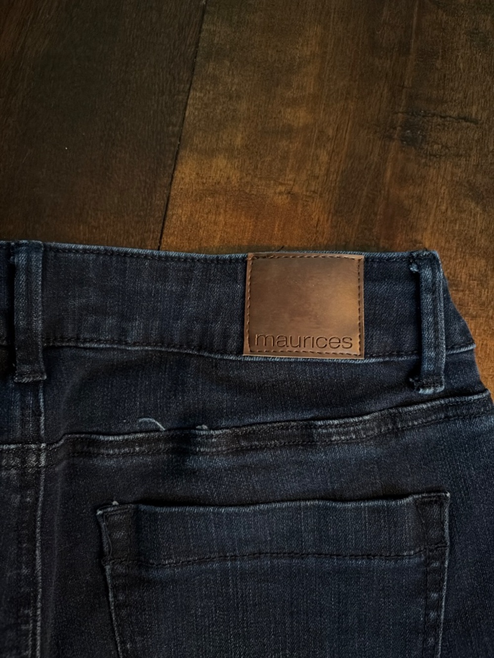 Jeans - Picture 9 of 9